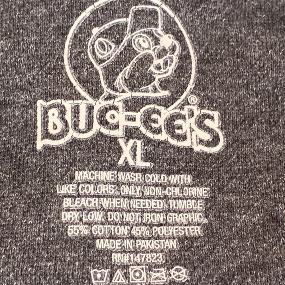 Buc-ees sweatshirt Women's XL Gray Classic Beaver Graphic Whimsical Travel Texas - Picture 2 of 7